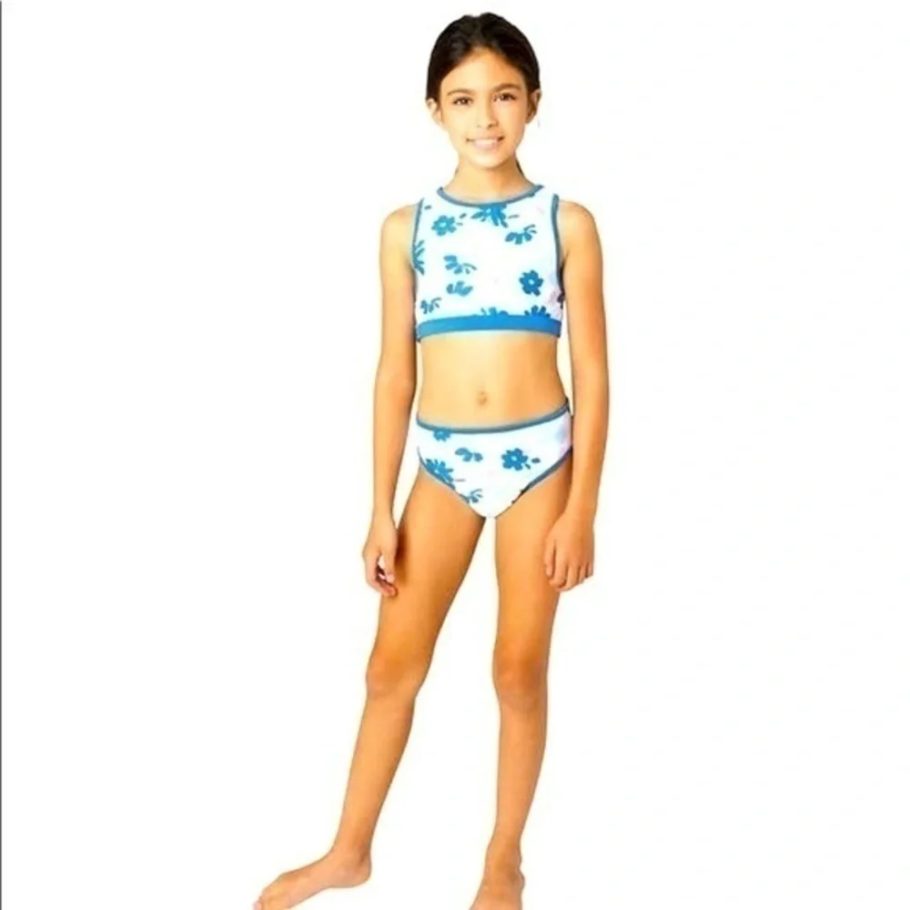 NWT! Youth Eddie Bauer 4 piece reversible swim set size small 7/8